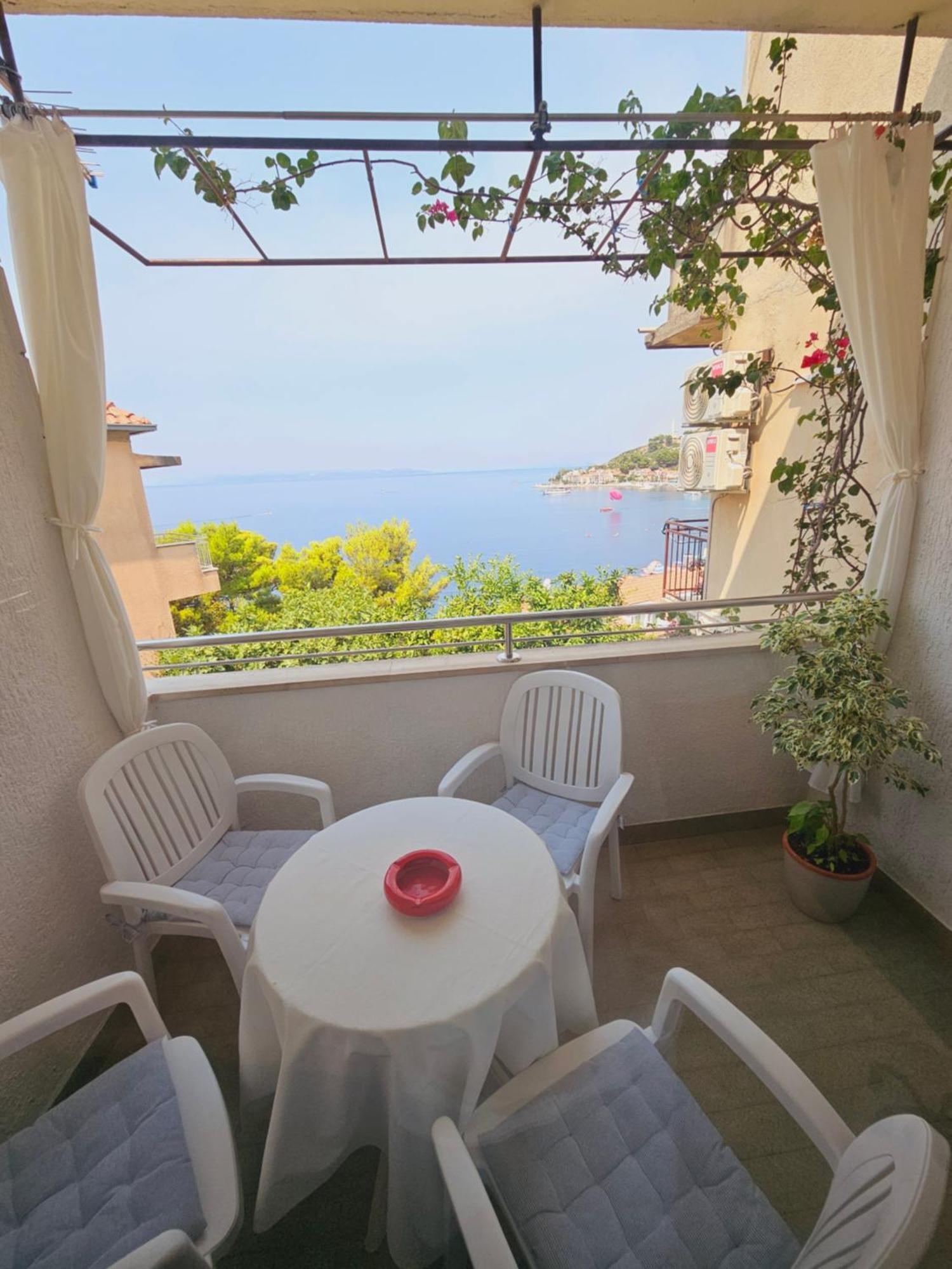 Apartman Lampic With Beautiful Sea View Podgora Zewnętrze zdjęcie