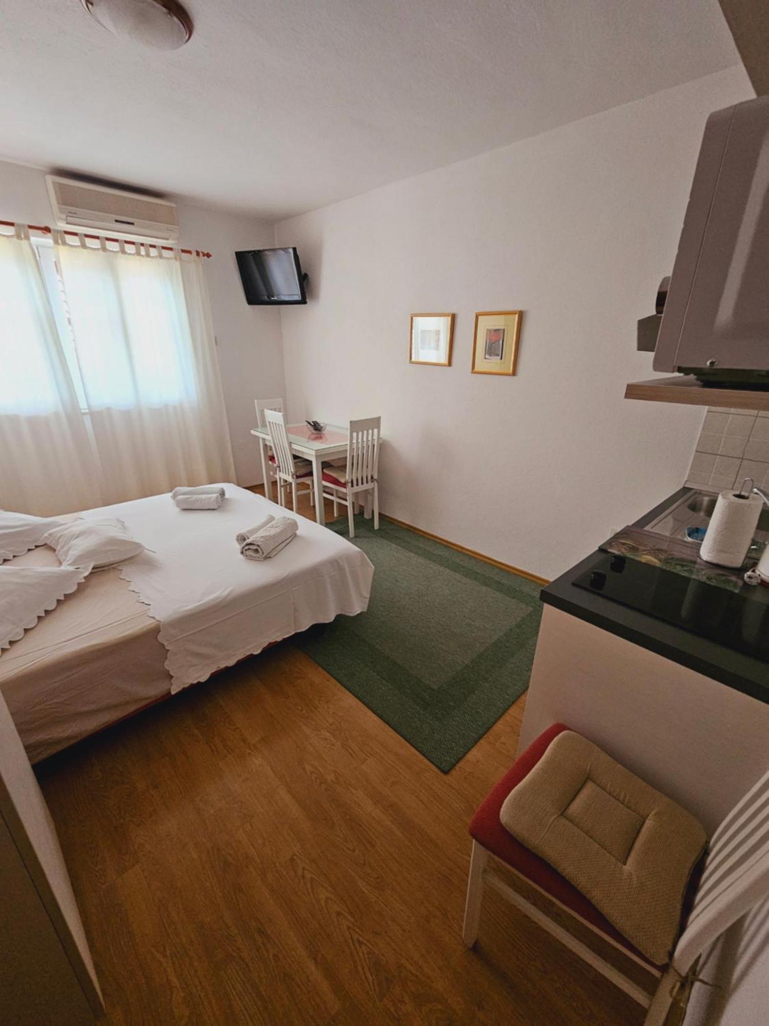 Apartman Lampic With Beautiful Sea View Podgora Zewnętrze zdjęcie